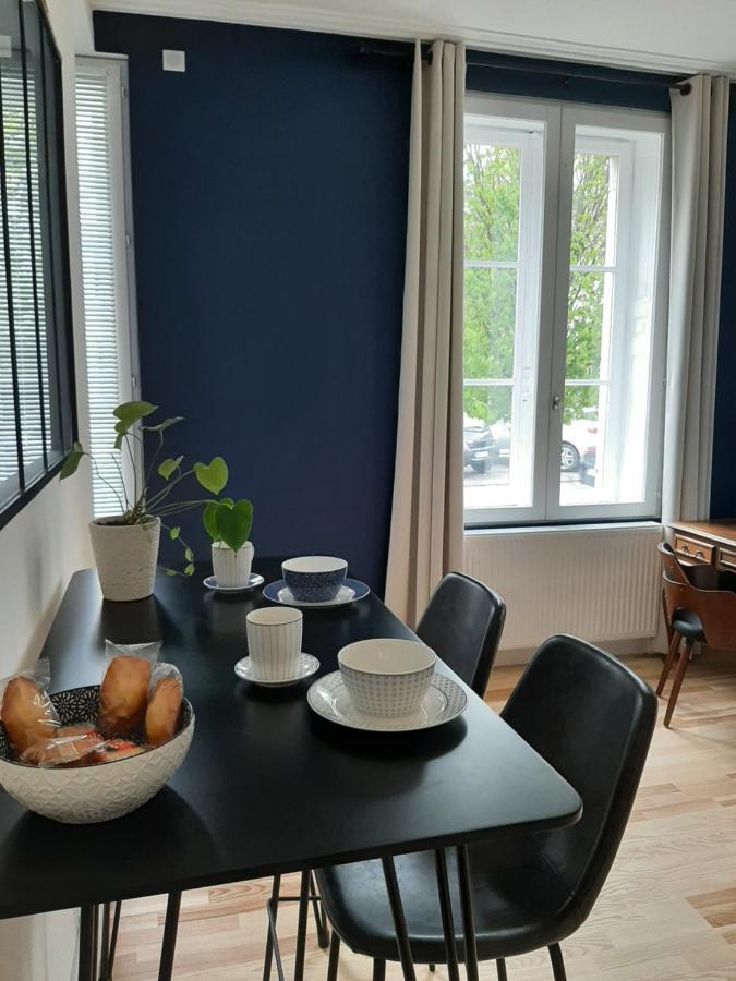 La chambre de maître du boulevard Thiers, entrée et terrasse privatives Remiremont Exterior foto